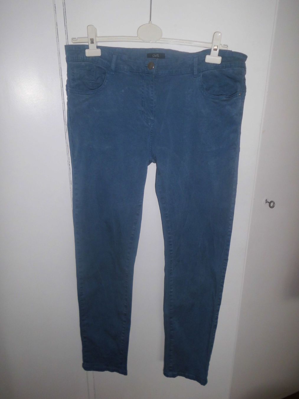 Pantaloni: Pantalon viscose bleu jeans T. 46 – Usato da Marin-Epagnier venduto da Madja