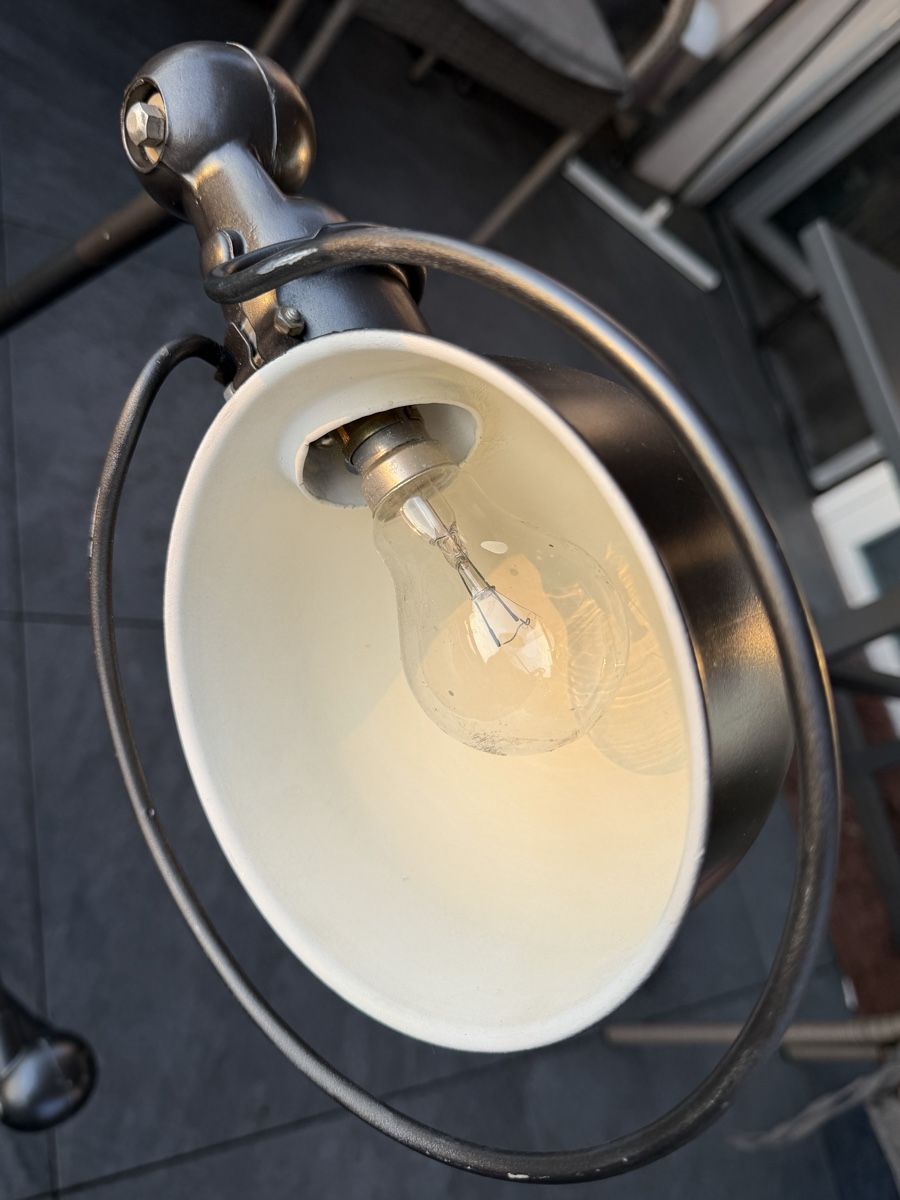Jieldé Lampes: Lampe Jielde 3 bras – D'occasion à Ecuvillens par mcw_lx9j 1