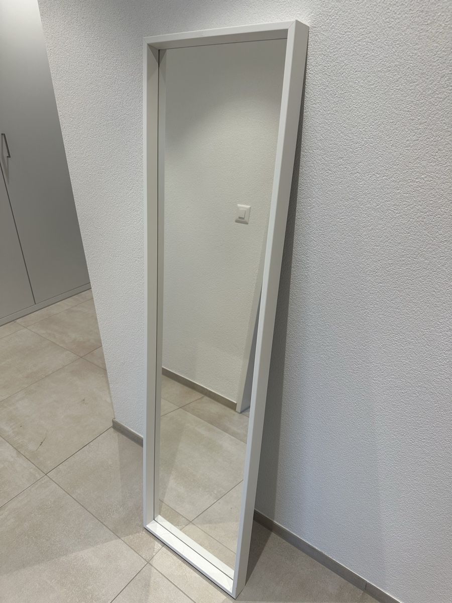 Ikea Specchi: Spiegel Ikea Nissedal – Nuovo (secondo la descrizione) da Wil SG venduto da val_hx8l