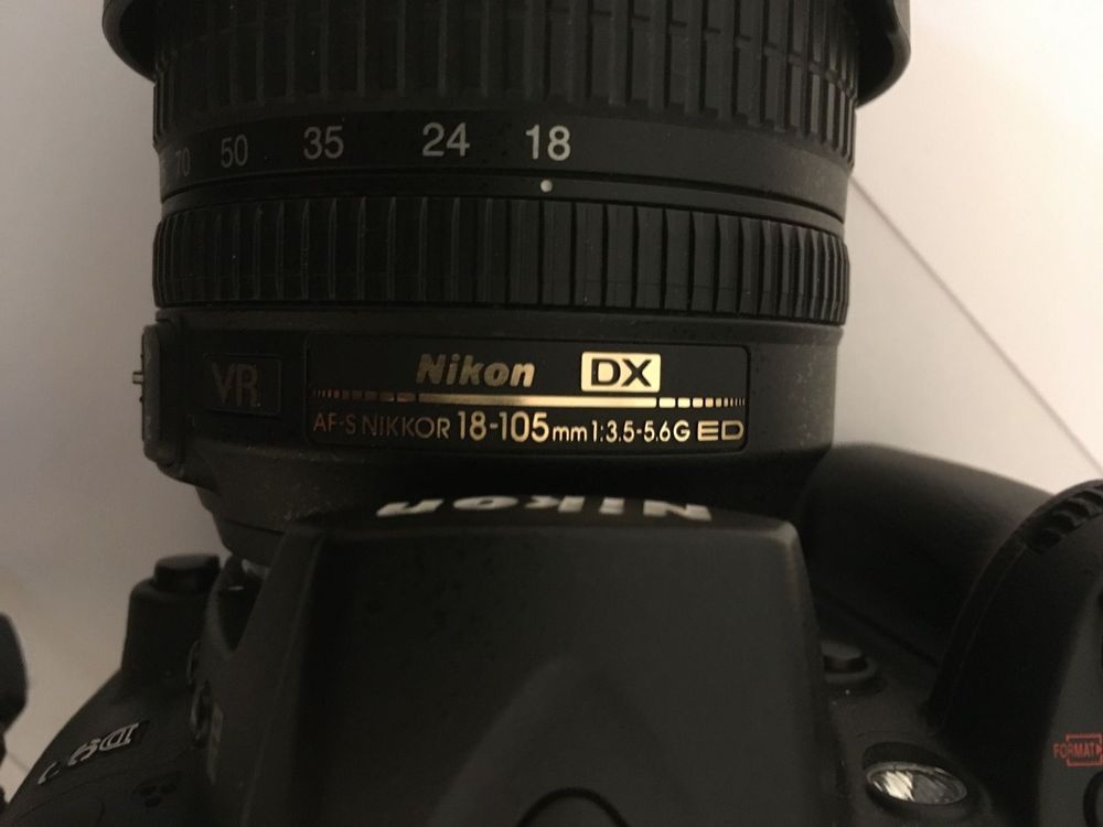 Nikon D90 DSLR Komplett-Set Body 2 mal Objektive und Blitz! | Kaufen ...