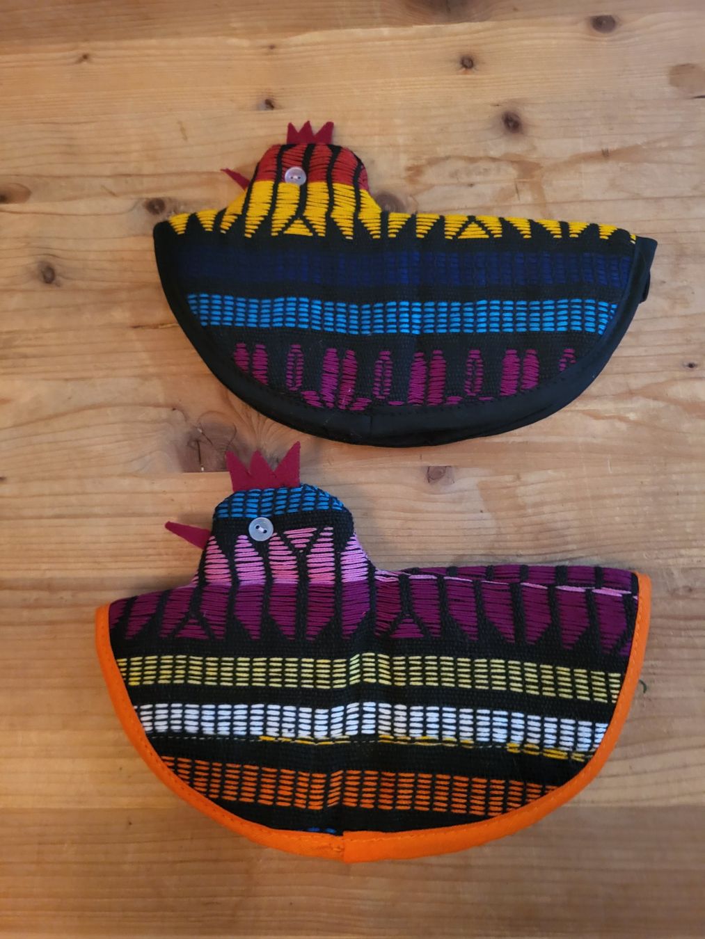 Biancheria da letto: 2 Topflappen "Hühner" – Nuovo (secondo la descrizione) da Guggisberg venduto da Aegertenlehn