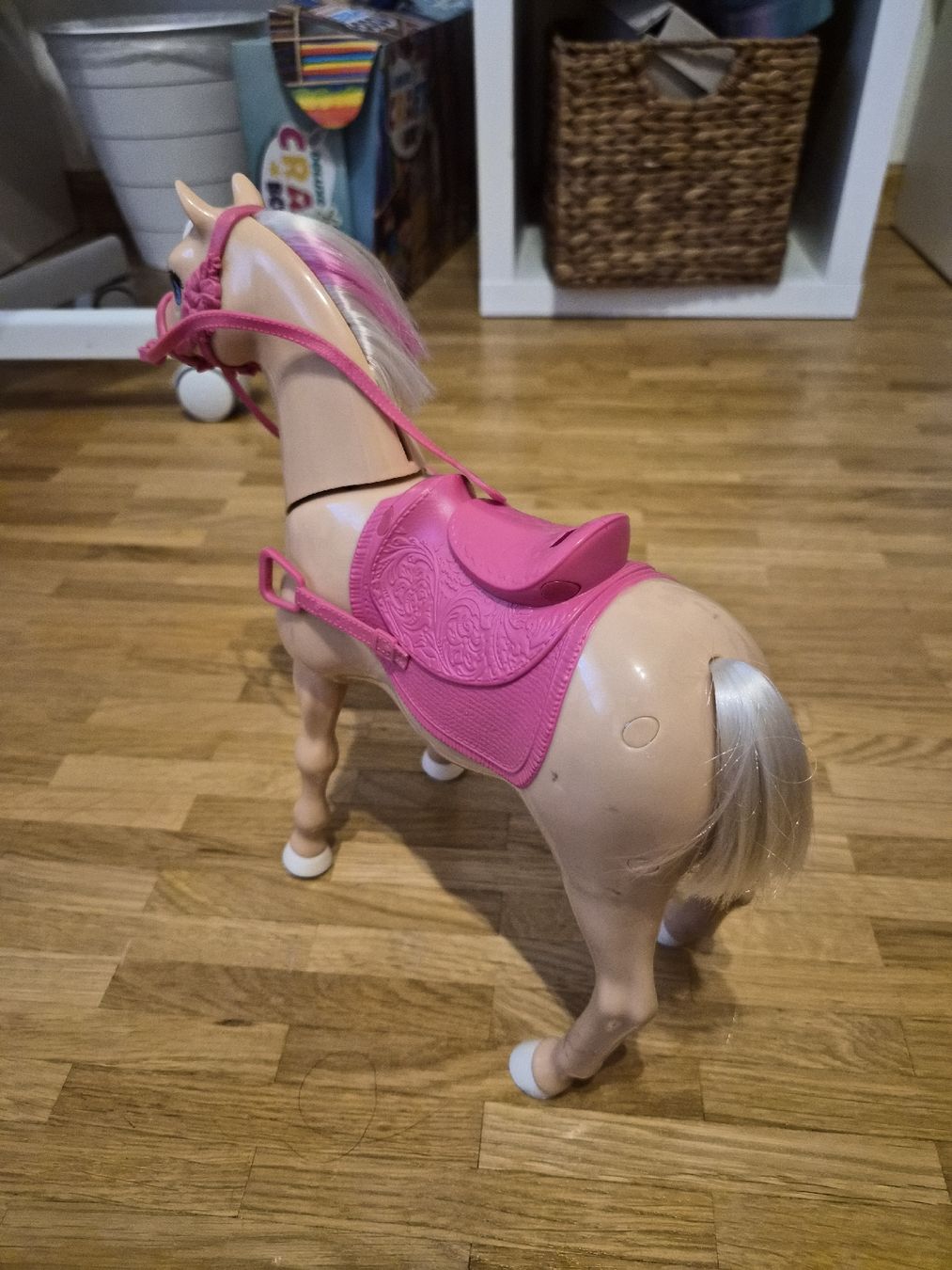 Jouets: Cavallo che balla, Barbie – D'occasion à Reinach BL par Glitterlol 2