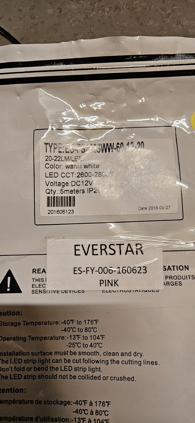 Lichterketten & Leisten: LED Strip, 2m, Warmweiss, 12V- – Neu (gemäss Beschreibung) aus Baar von Vel...Baar45 6