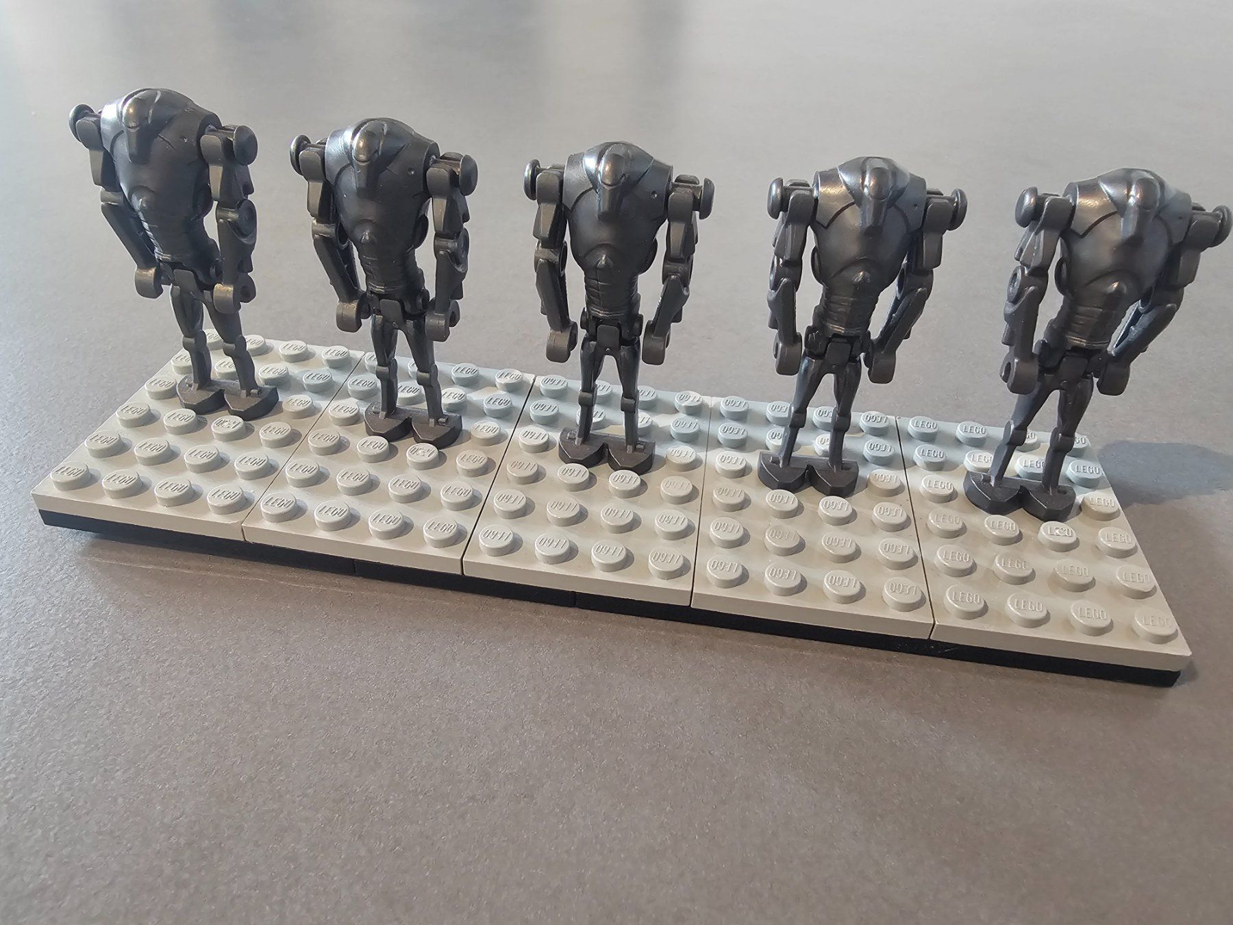 Lego Jeux de construction: LEGO Star Wars 5x Super Battle Droid – Neuf (Voir description) à Läufelfingen par struuub92