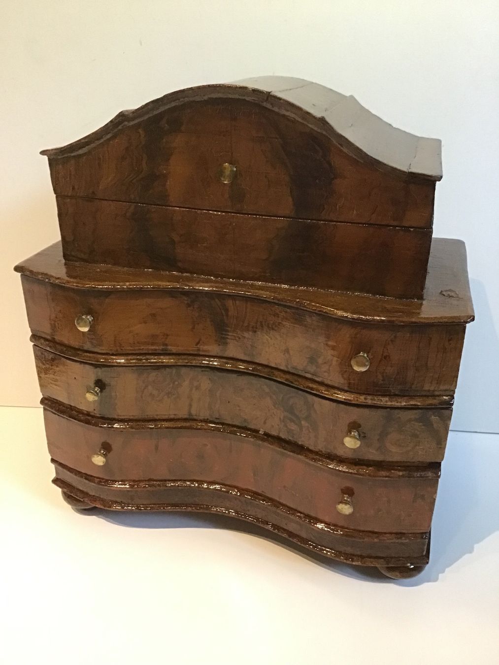 Cassettiere: Grosses Barock Modell Aufsatzkommödli – Usato da St. Gallen venduto da Goldlilly