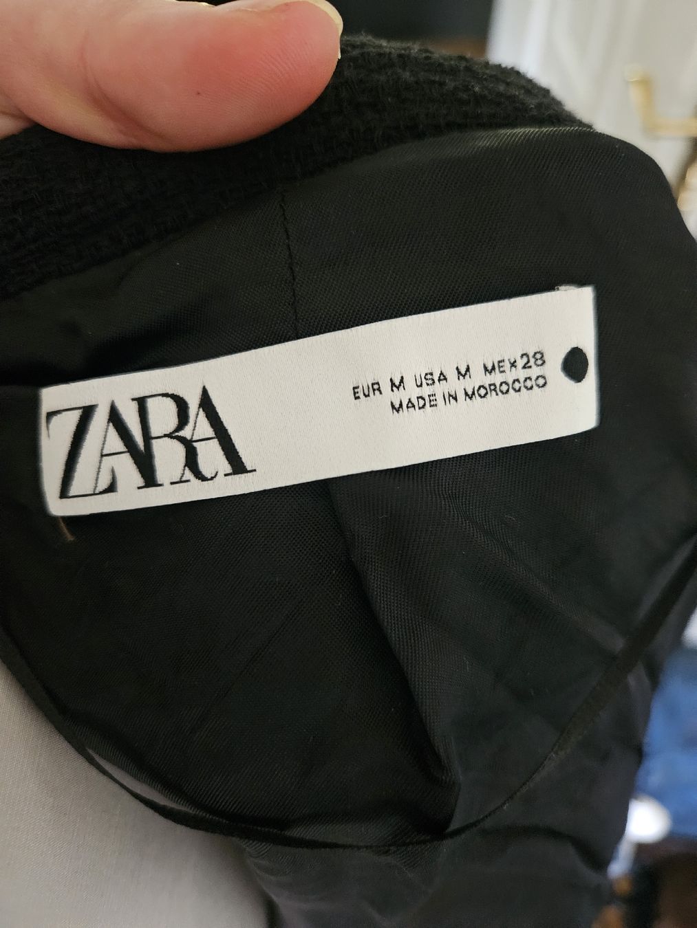 Zara Giacche: Elegante Bouclé Blazer, Schwarz, Grösse M – Usato da Bern venduto da TroeS 3