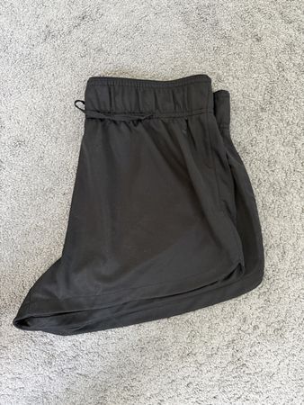 H&M Sport Laufshorts Schwarz Grösse M guter Zustand