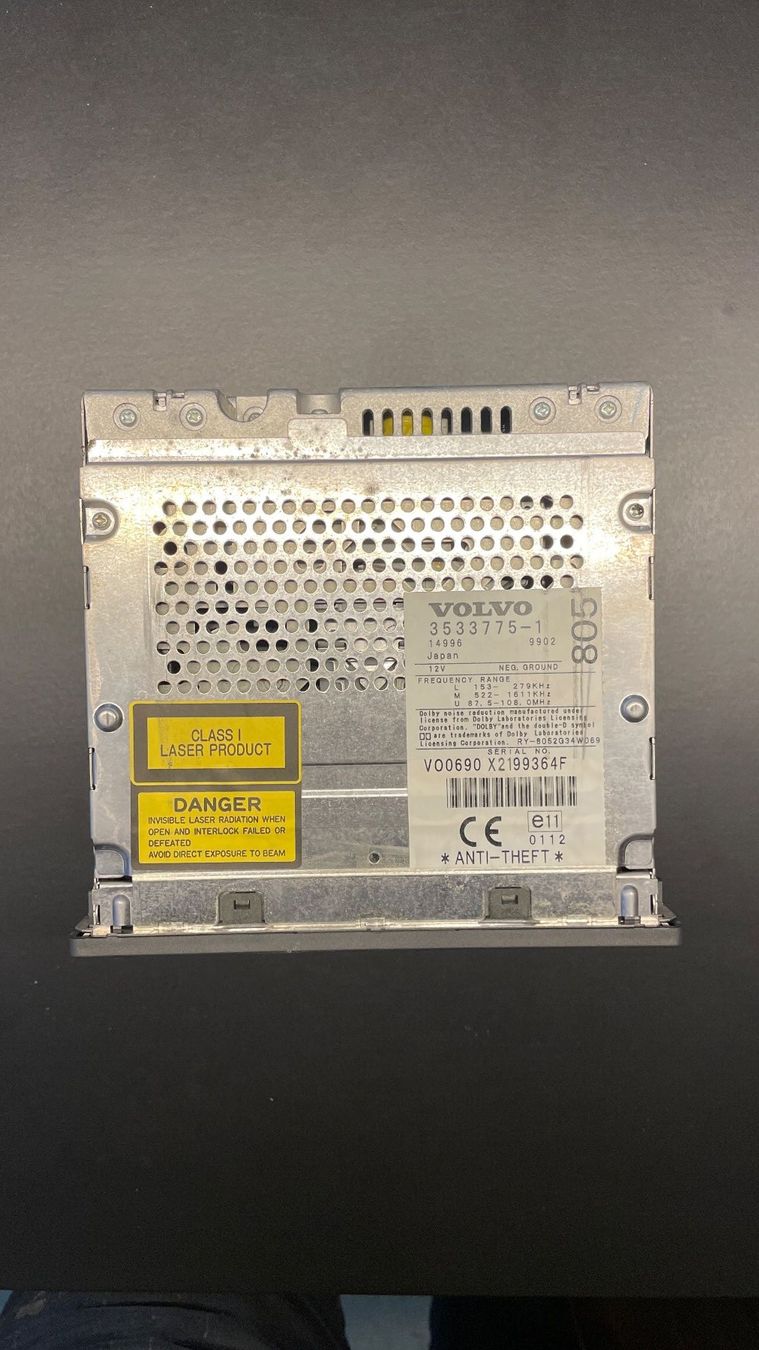 Radios: Volvo Autoradio SC-805 CD – Gebraucht aus Basel von Balthazara 1