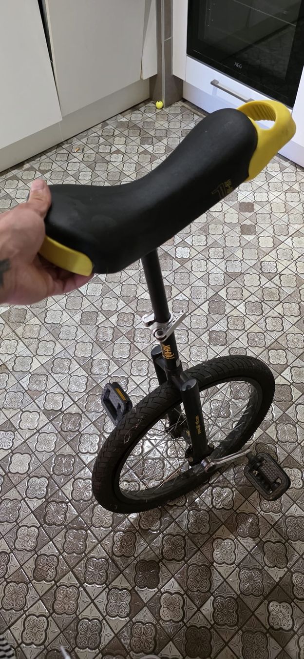 Vélos: Mono cycle – D'occasion à Yvonand par vir_wdr7 1