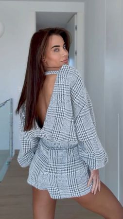 Gray Open-Back Set with Skirt-Shorts size L new