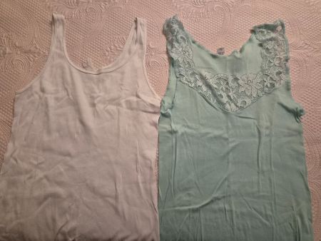 Zwei Damen Leibchen weiss und mint gebraucht  Gr.40-42