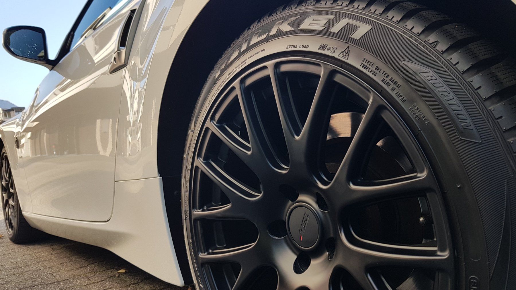 Nissan Automobili: NISSAN 370 Z – Usato da Weggis venduto da win000 3
