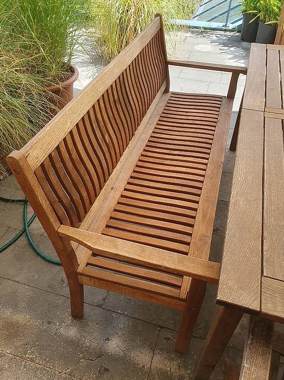 Set di tavolo e panche: Teak Tisch mit 4 Stühlen und Bank – Usato da Reinach AG venduto da RELAMIS 4