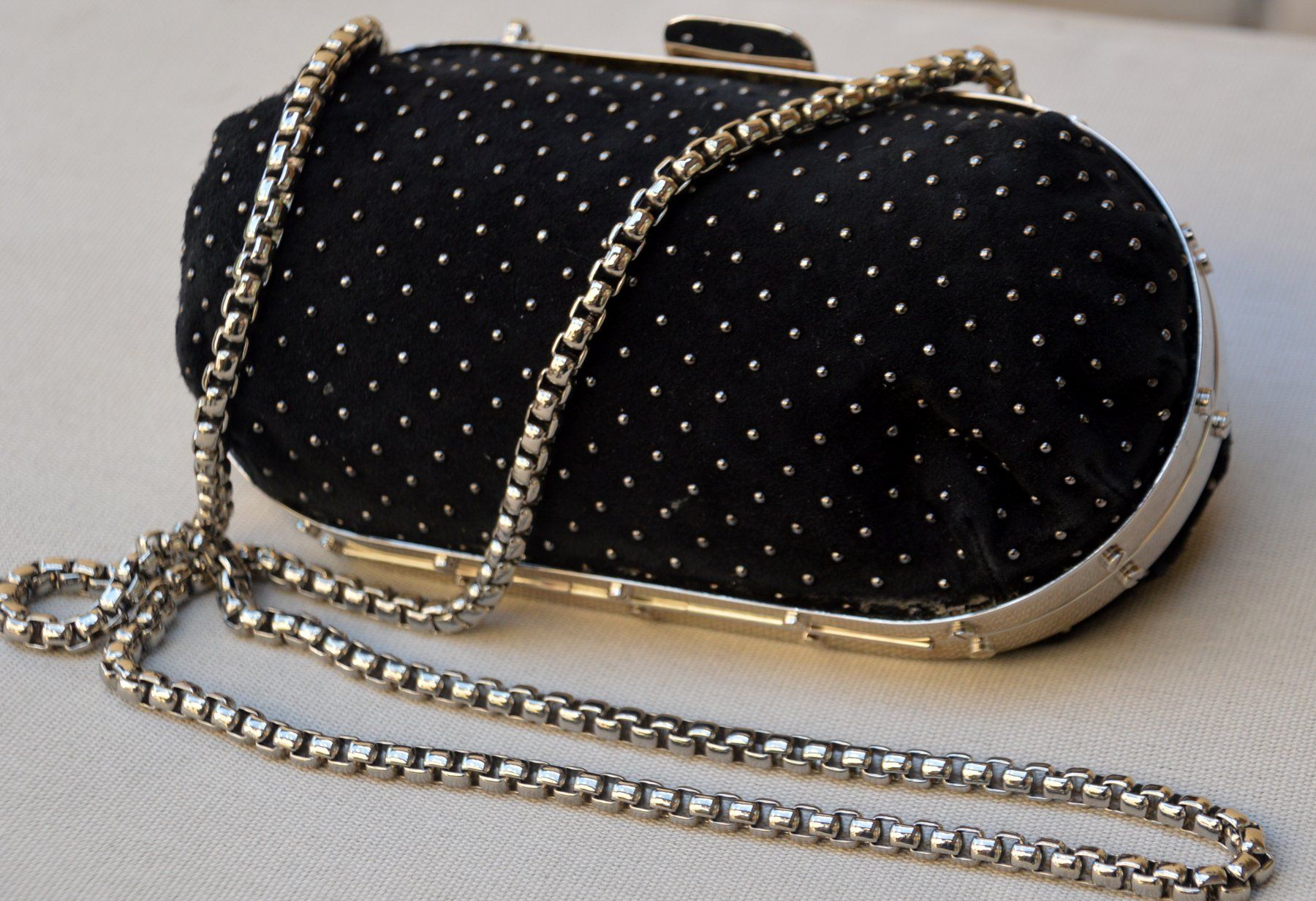 Alexander Mcqueen Taschen für Damen: Tasche Alexander McQueen Beetle Box Clutch sac – Gebraucht aus Collonges von Auganien 3