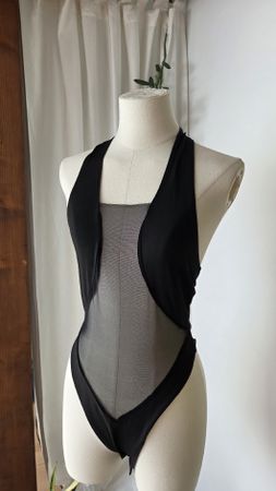Damen Body schwarz mit Netzeinsatz Grösse S neuwertig