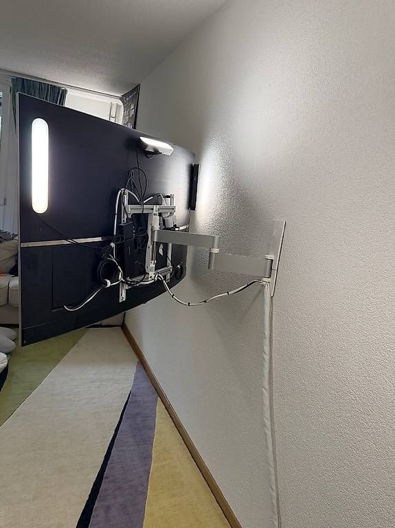 Samsung Televisori: Samsung 55" TV mit Wandhalterung – Usato da Zürich venduto da zar_r5wy 2