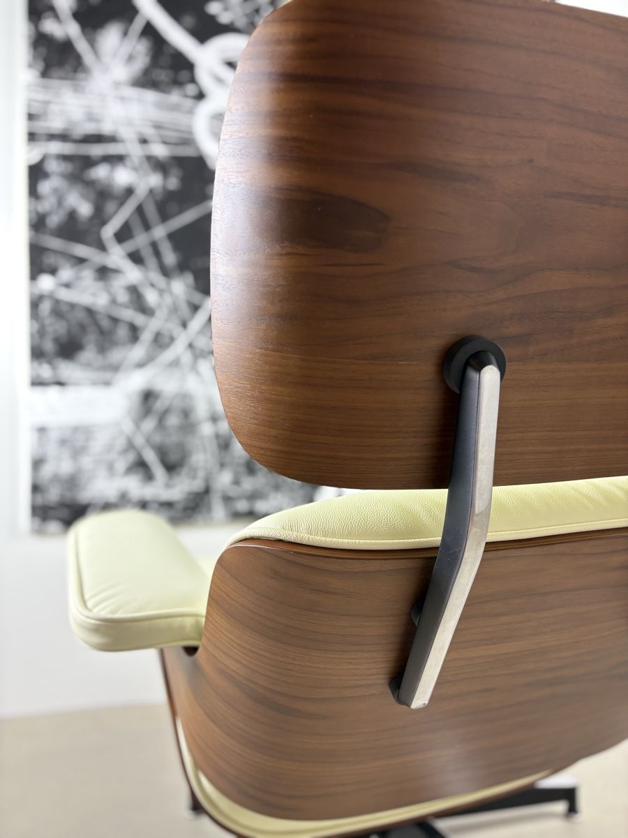 Poltrone: Lounge Chair mit Ottoman Echtleder Ivory – Nuovo (secondo la descrizione) da Münchenstein venduto da AndreHaus 2