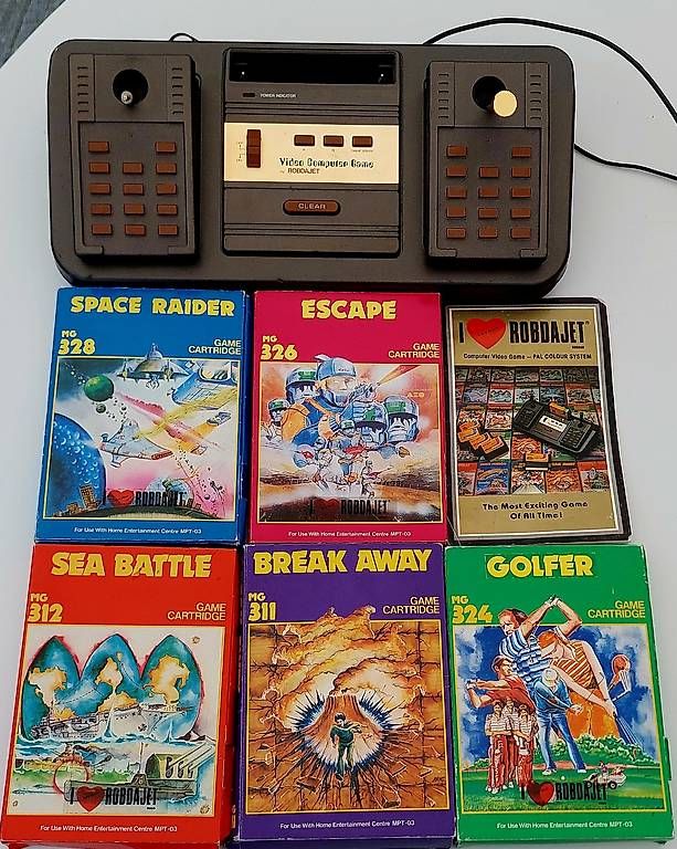 Consoles: Robdajet Konsole 1982 plus 5 Games – Défectueux à Gwatt (Thun) par ARC_TERYX