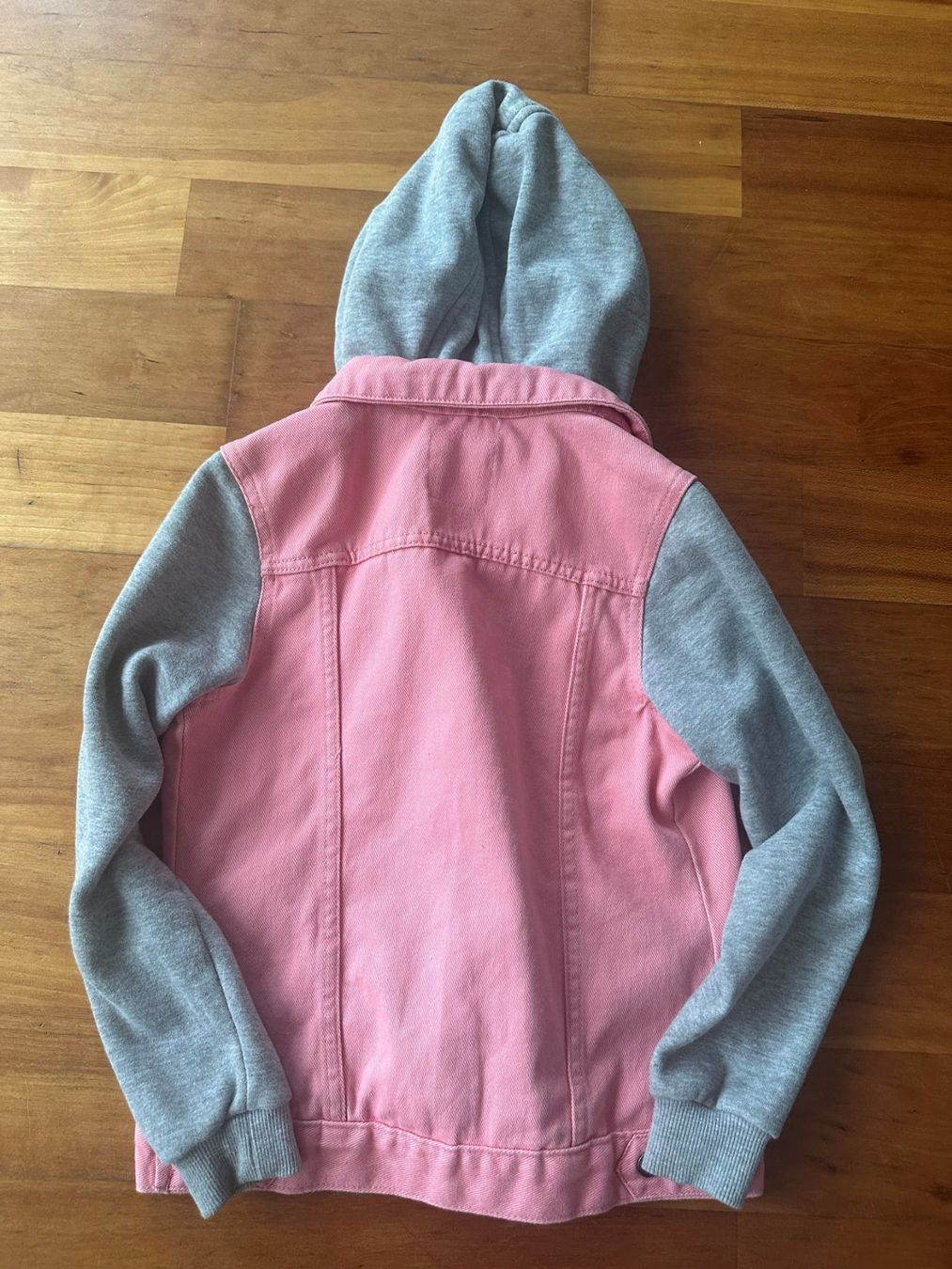 Giacche & Cappotti: Jacke Mädchen Grösse 140 – Usato da Sursee venduto da Romana6 2
