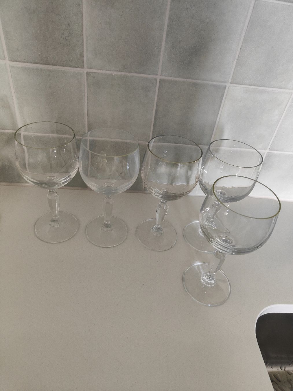 Verres: schöne antike gläser – D'occasion à Muttenz par NMtn.