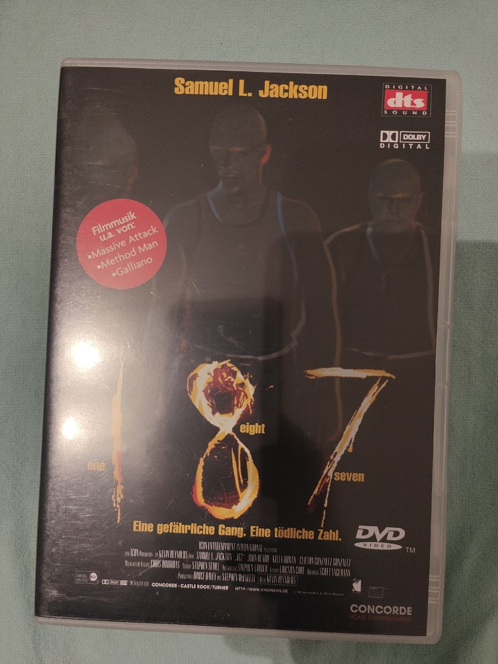 Tutti i DVDs: 187 – Usato da Liestal venduto da bebbi1989