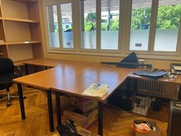 Büroeckschreibtisch L-Form mit Metallfüssen dunkelbraun