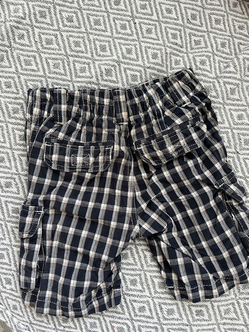 Benetton Pantaloni: BENETTON SHORTS BOYS GR 90/2Y – Usato da Basel venduto da theo-g77 3