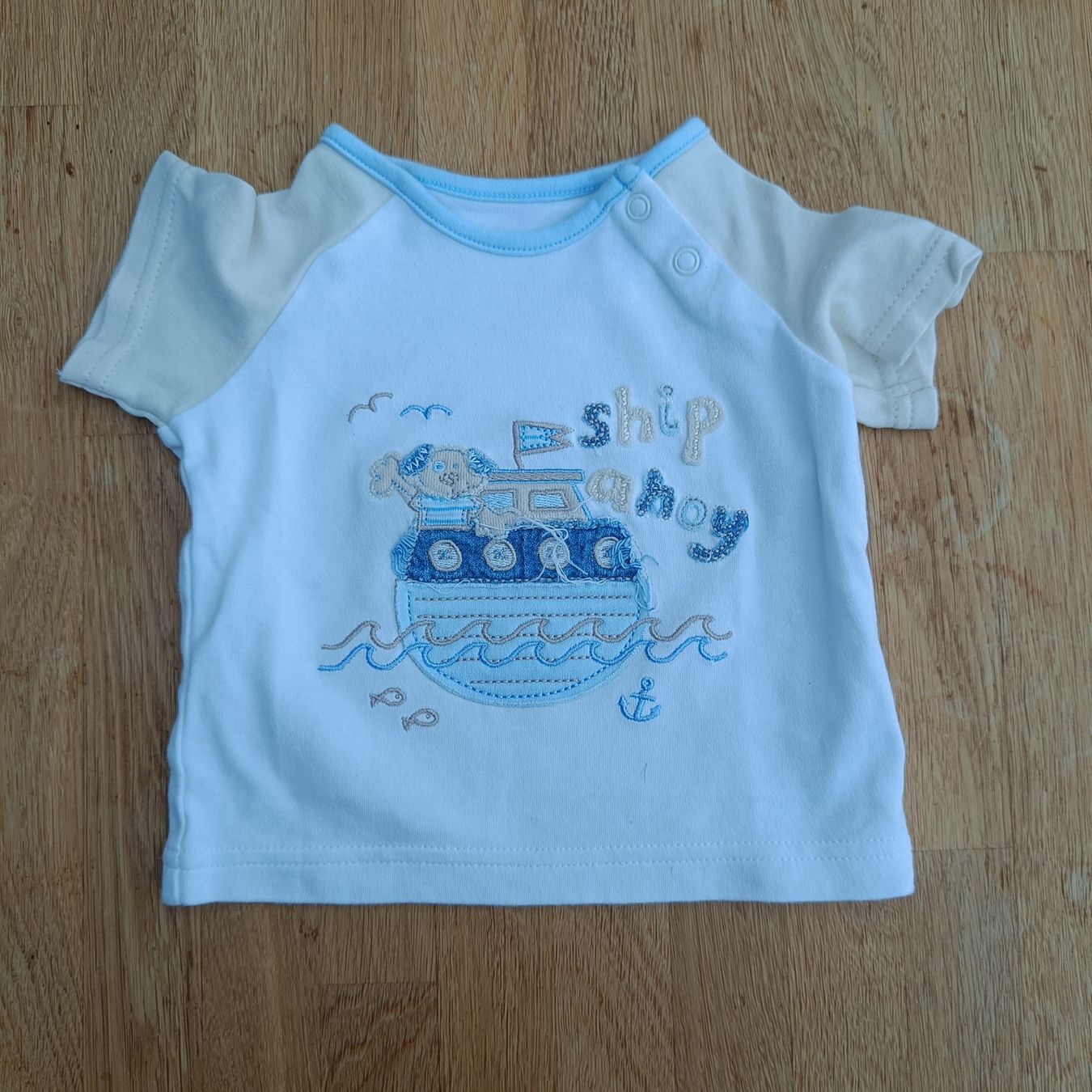 Camicie, Top & T-shirt: T-Shirt Grösse 62 – Usato da Jaberg venduto da urig17.