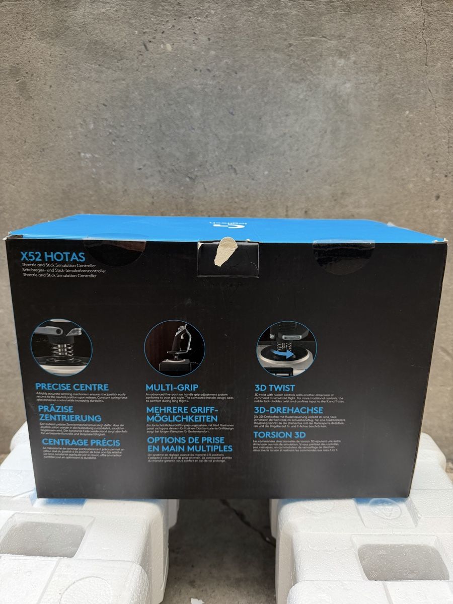 Logitech Controller: Logitech X52 HOTAS Flight Simulator Joystick Set – Usato da Basel venduto da two_n27b 1