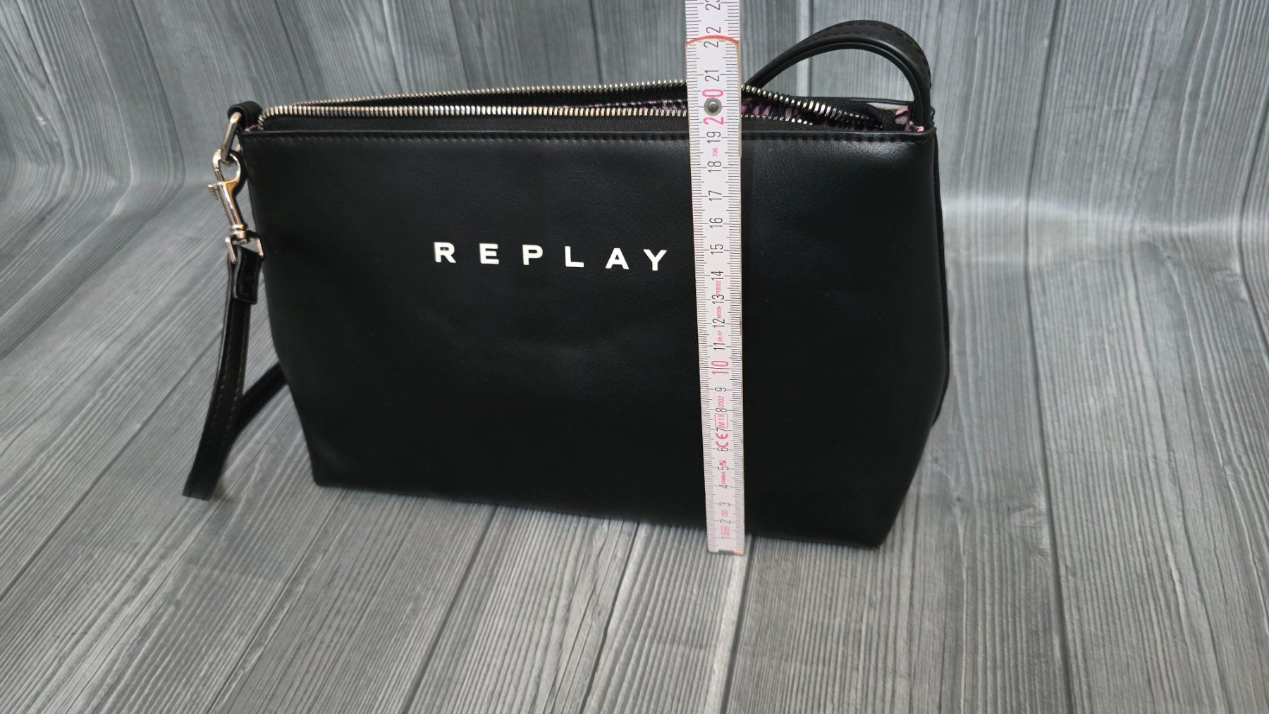 Replay Borse da donna: REPLAY Umhängetasche – Nuovo (secondo la descrizione) da Thalwil venduto da VitaMini 5