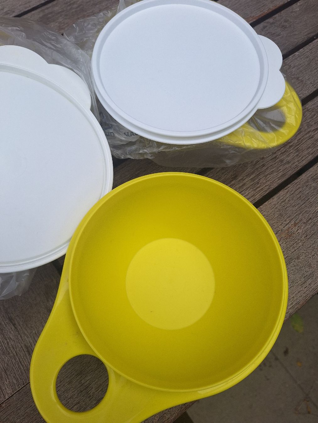 Tupperware Contenitori & Simili: Tupperware Gefäss 600ml mit Deckel - 3 Stk. – Nuovo (secondo la descrizione) da Aarau venduto da Chillkrot 2