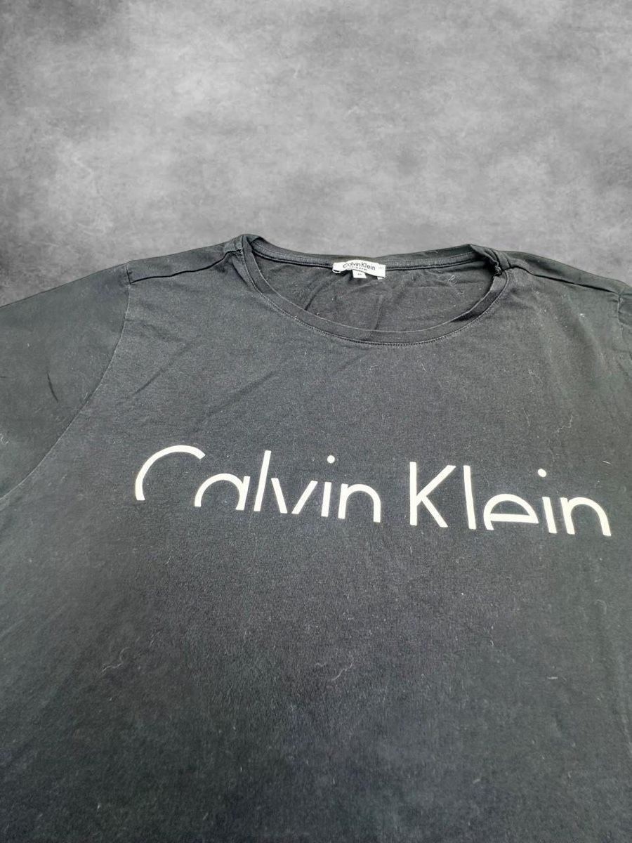 Calvin Klein T-shirt: Calvin Klein T-shirt – Usato da Erlinsbach SO venduto da TogaResell 1