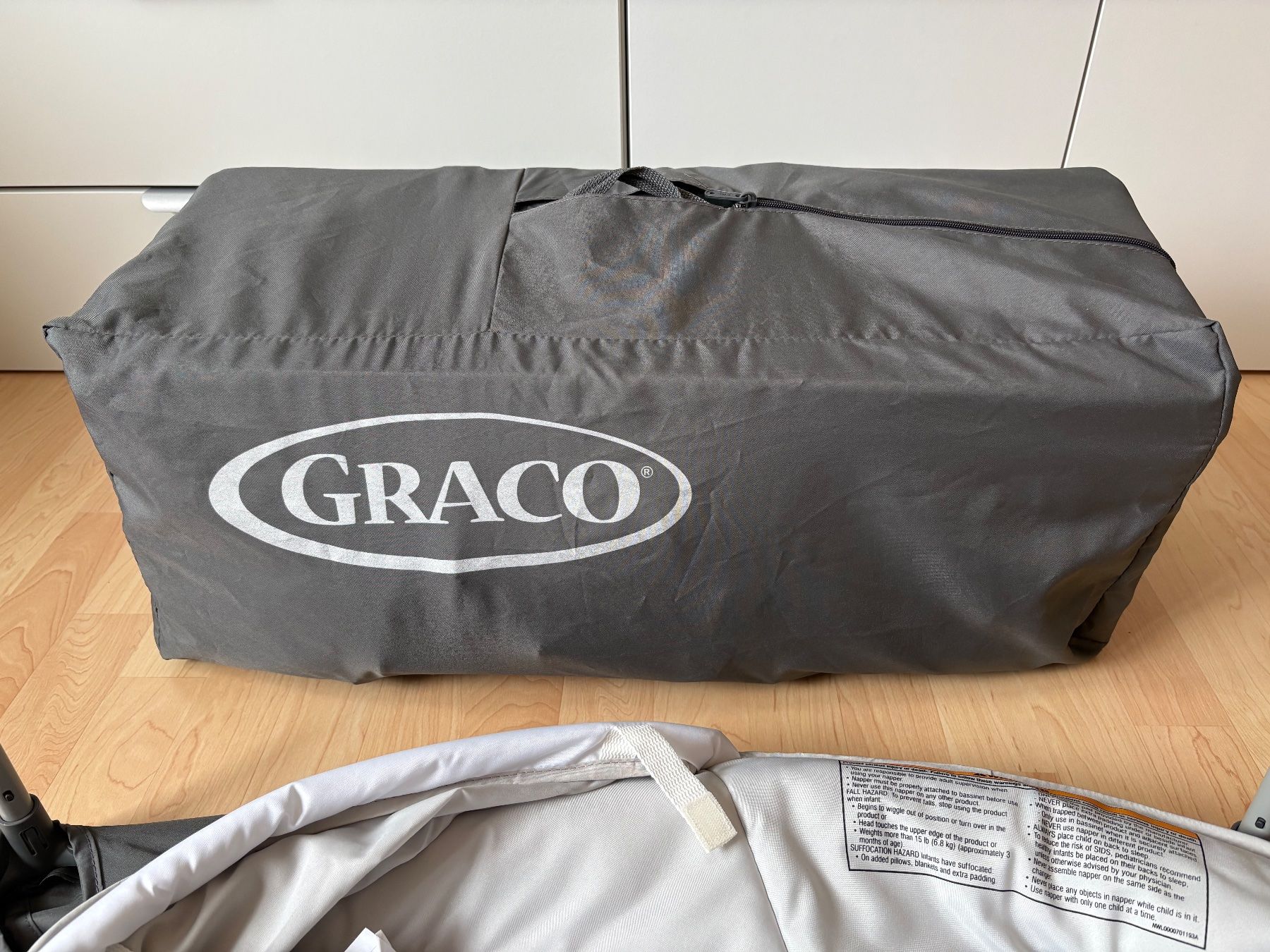 Letti: Graco Reisebett / Pack 'n Play mit Zubehör – Usato da Adliswil venduto da focalwizard 9