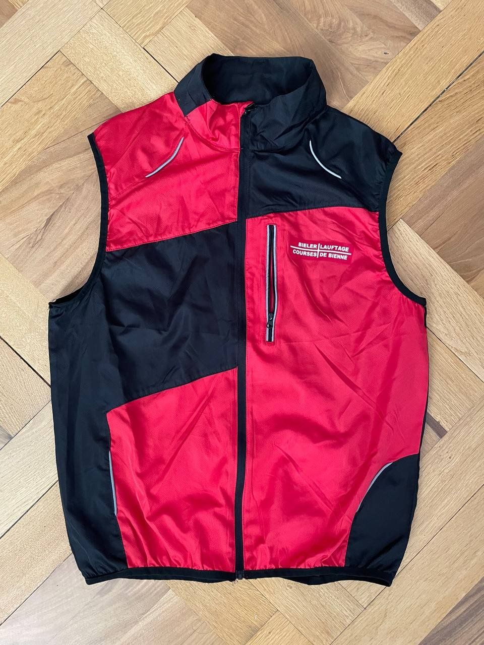 Gilet & Giacche: Gilet de course Crespo, taille M – Usato da Ecublens VD venduto da cle_d8j8