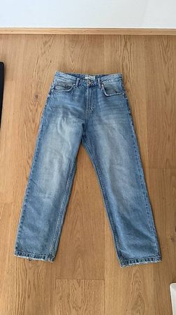 Jeans weit Berska Grösse 38