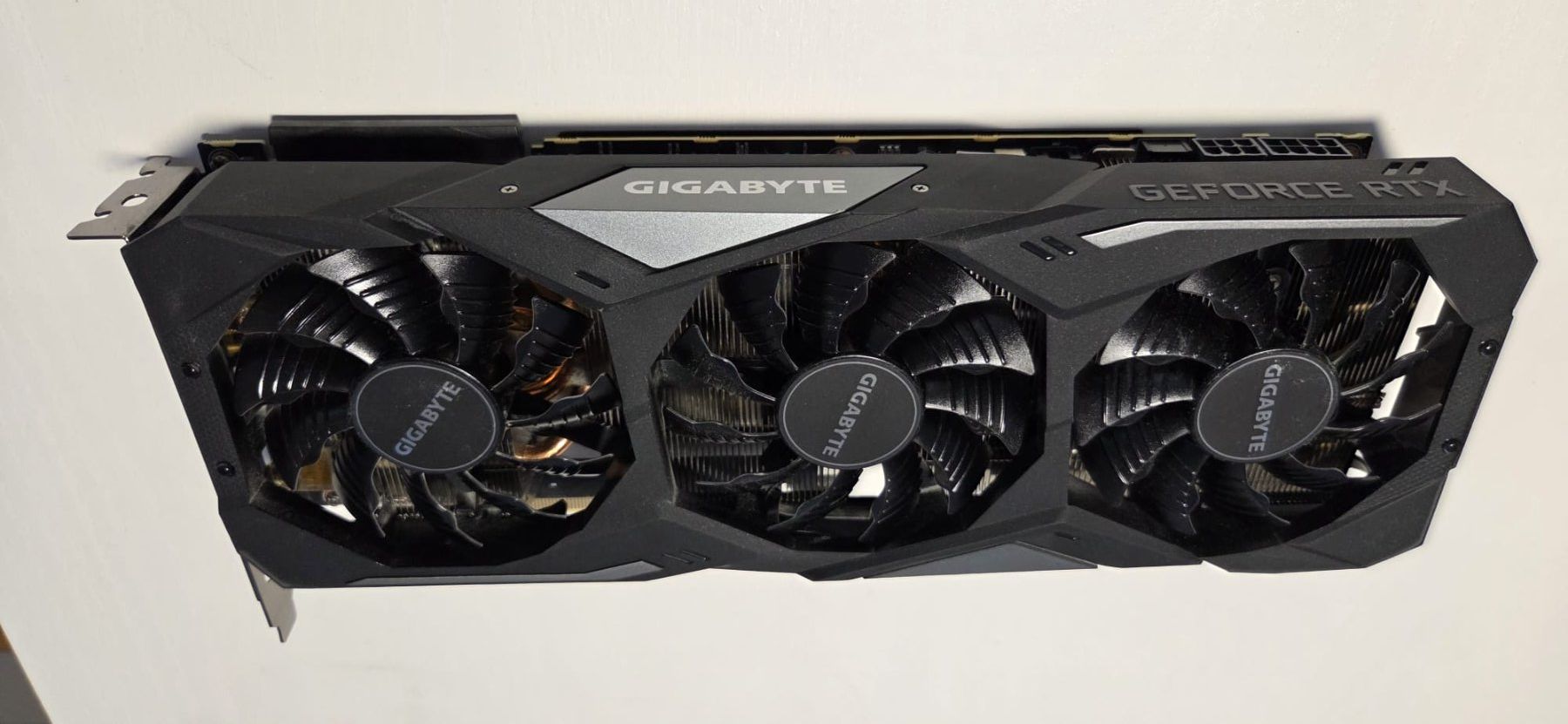 Gigabyte Schede grafiche: Grafikkarte Gibabyte NVIDIA GeForce RTX 2070 Super Windforce – Usato da Bern venduto da jxmxmxcaxno 1