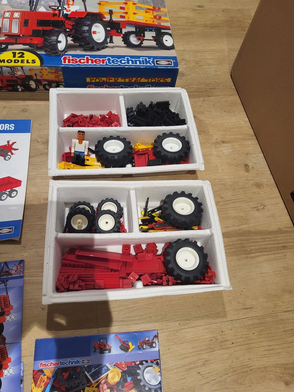 Fischer Kit di costruzioni: Fischertechnik Power Tractors, 12 Modelle – Usato da Niederhelfenschwil venduto da Bruce019 1