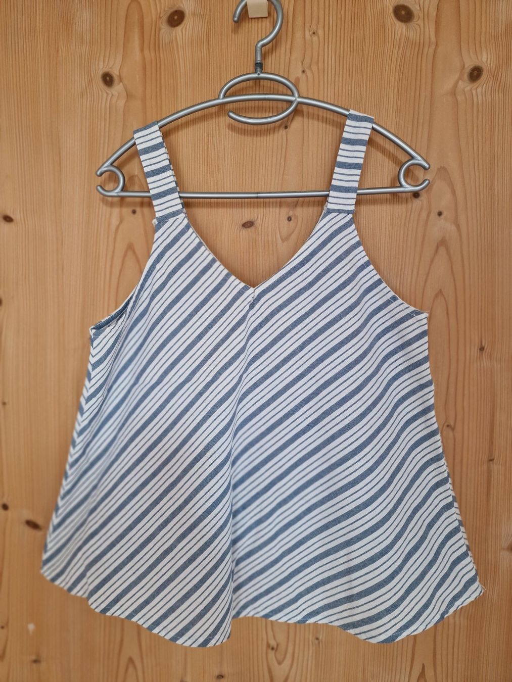 Tops: Top M weiss-blau/grau NEU!!! – Neu (gemäss Beschreibung) aus Falera von Fudax