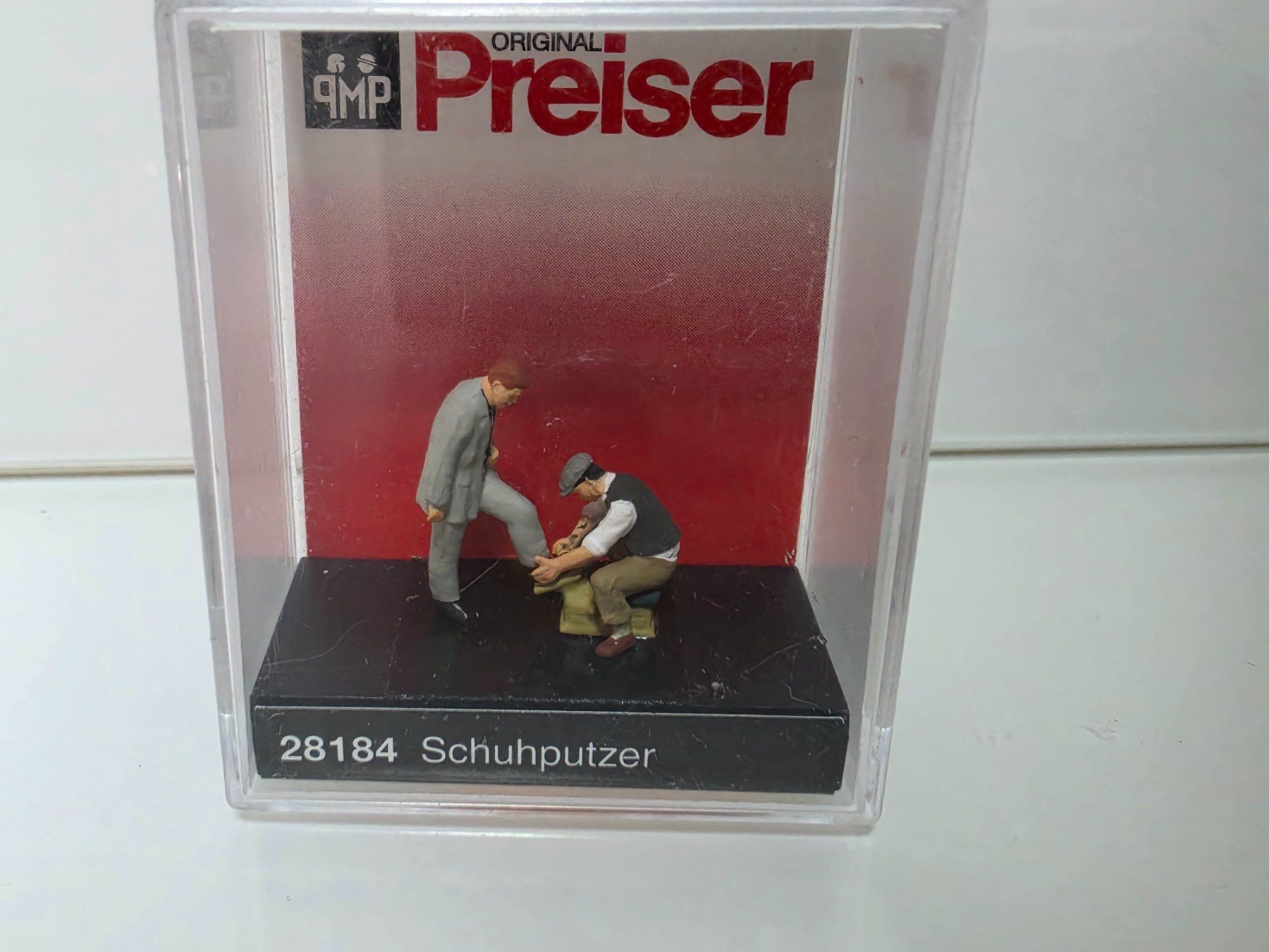 Preiser Modellini di ferrovie: Preiser Figur 28184 Schuhputzer in Originalverpackung – Nuovo e nell'imballaggio originale da Neuenhof venduto da ludovicco