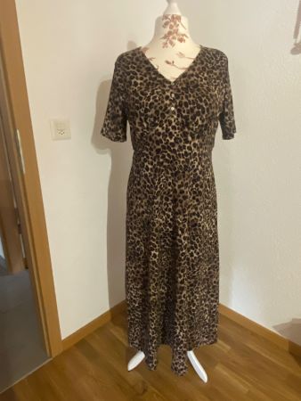 Magnifique longue robe fluide motifs Léopard taille 42