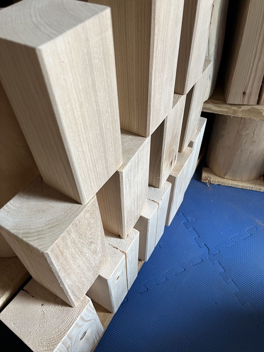 Tutte le decorazioni: Holzsaülen  – Nuovo e nell'imballaggio originale da Weissbad venduto da judd11