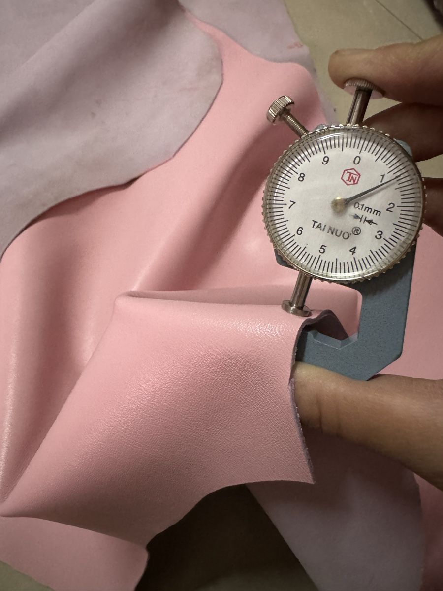 Tessuti: rosa Schafleder – Nuovo e nell'imballaggio originale da Veyras venduto da ValClasse 4