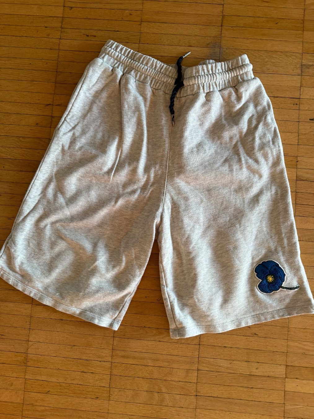Pantaloni: Kenzo Kids Shorts, Gr. 152, hellgrau – Usato da Zürich venduto da clacla