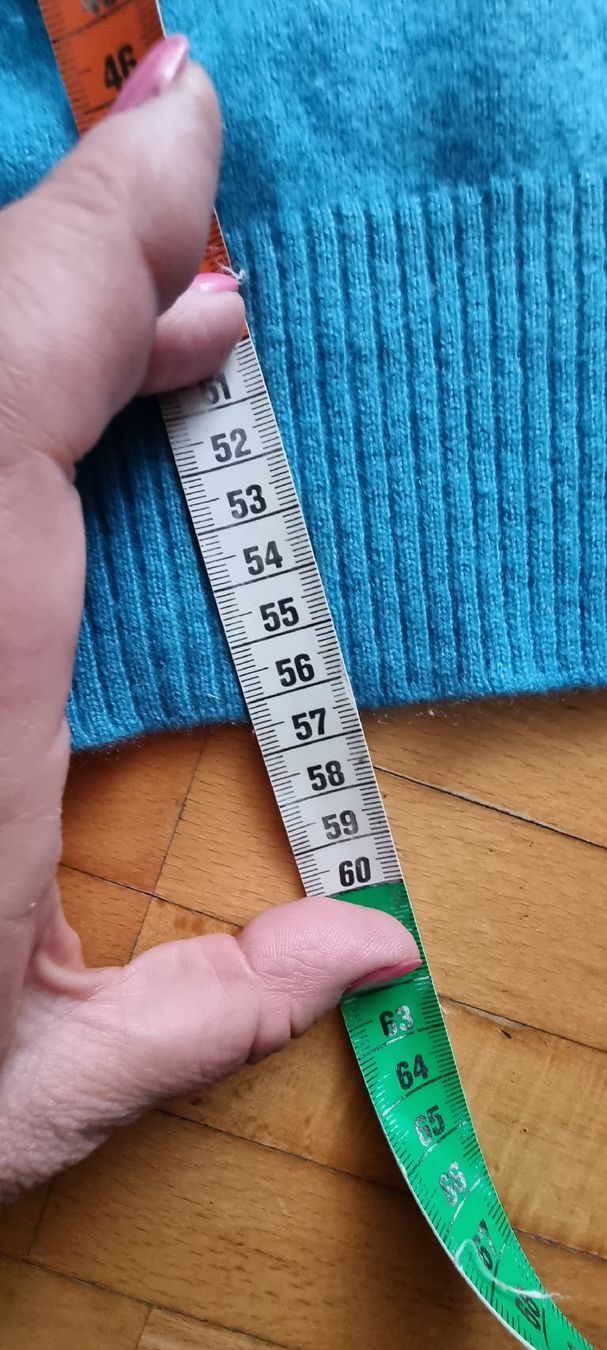 Top: 100 % Kaschmir Cashmere Top – Usato da Riedikon venduto da Winter21. 2