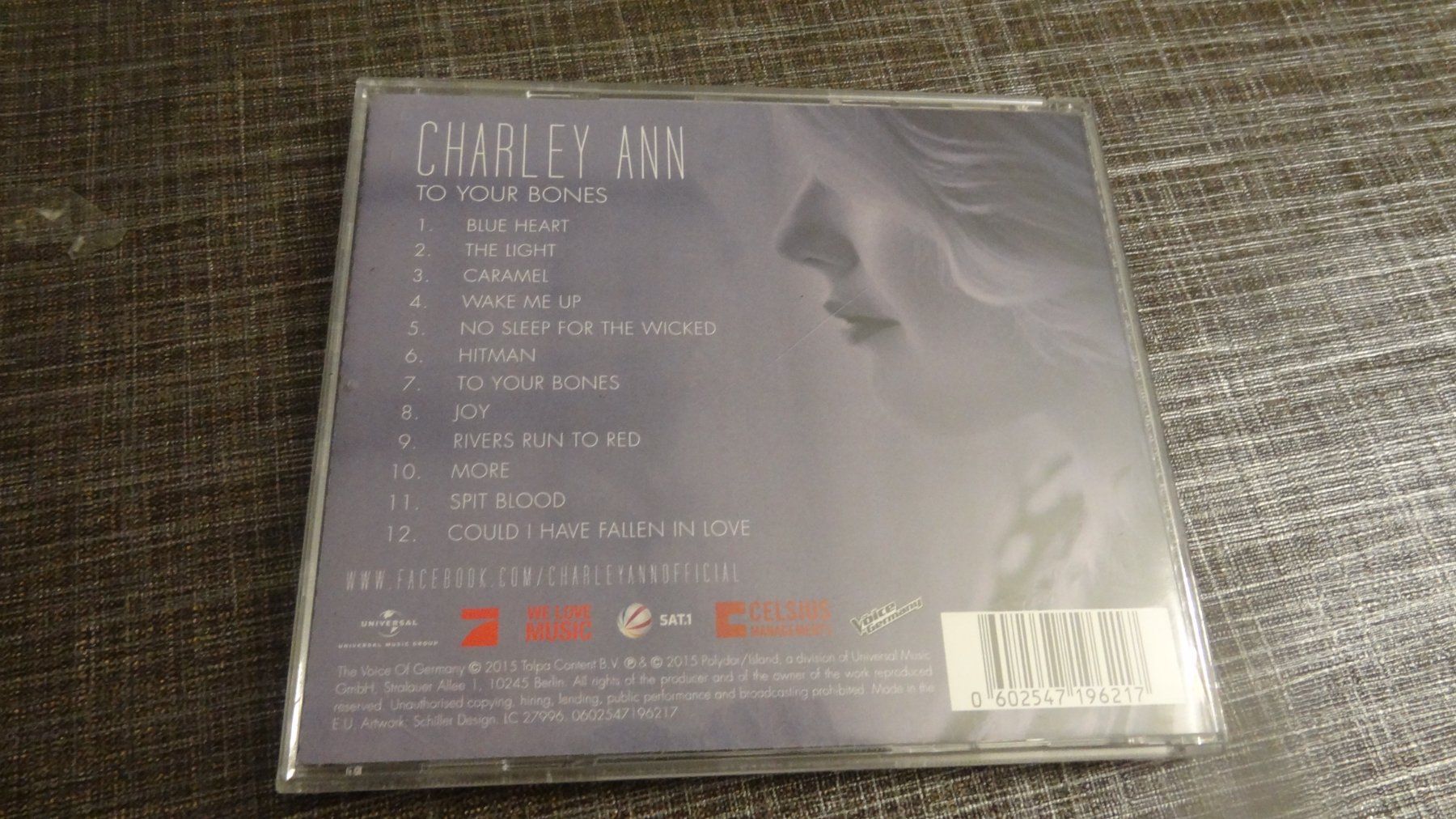 CDs: Charley Ann - To your Bones CD – Gebraucht aus Olten von Disc-Ausverkauf 1