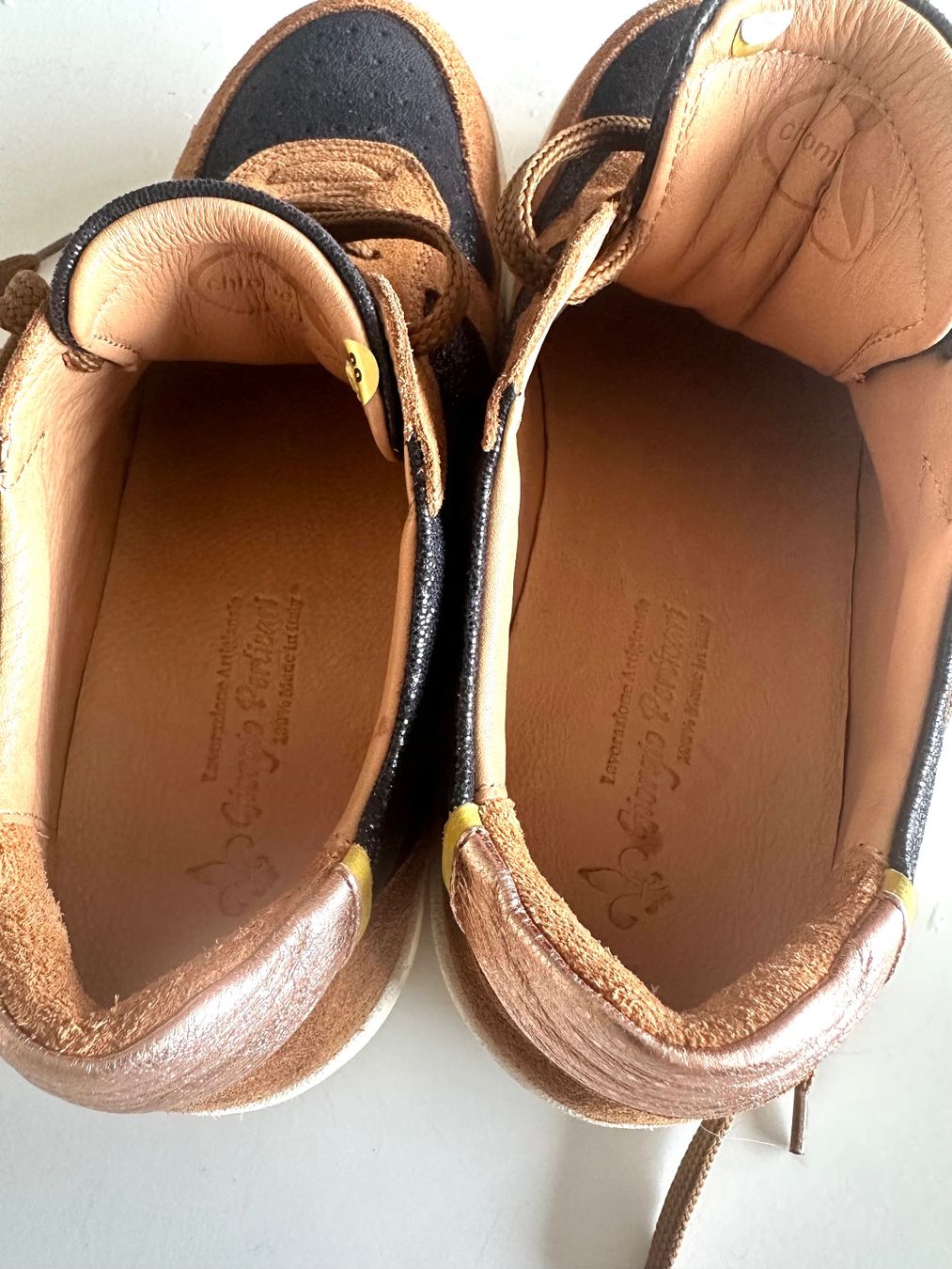 Scarpe da donna: Lederturnschuh braun-schwarz – Usato da Oberrieden venduto da Moraira14 3