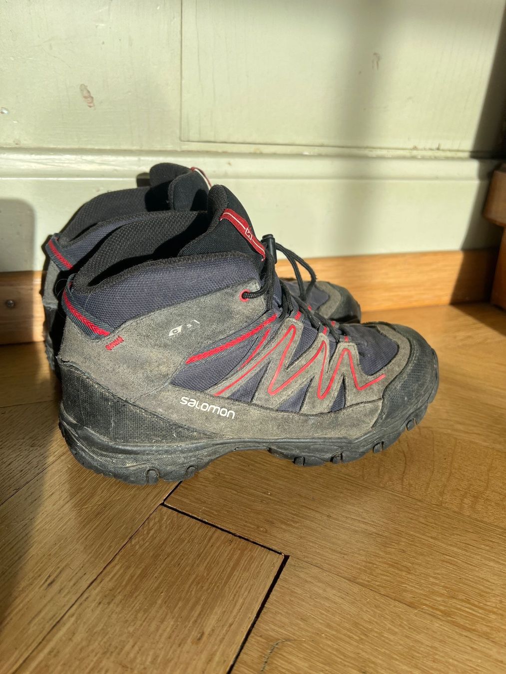Salomon Scarpe per ragazzi: Salomon Trekking- Wanderschuh 38.5 – Usato da Beinwil am See venduto da brigittehug 1