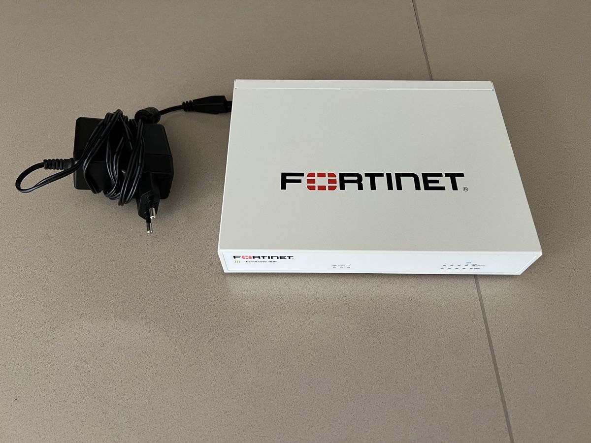 Fortinet Firewall: FortiGate 40F – Usato da Bazenheid venduto da winner81