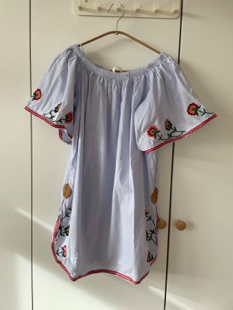 Titel: ZARA wunderschöne Off-Shoulder Kleid Gr XS