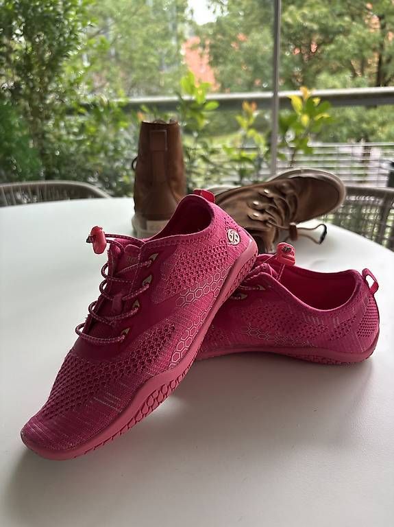 Scarpe per ragazze: Turnschuhe  – Usato da Fällanden venduto da ine_rt5z 1